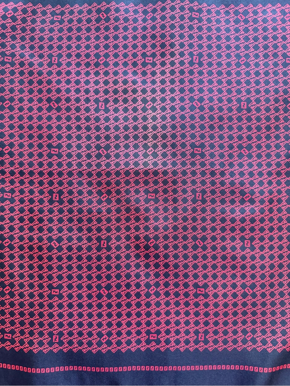 Vintage FENDI Silk Scarf/Pocket Square Navy/Red Made In Italy - Picture 7 of 7